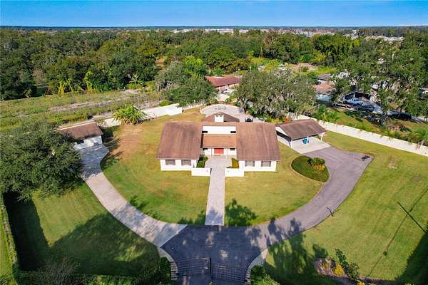 1.5 Acres of Land with Home for Sale in Plant City, Florida