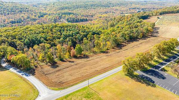 10 Acres of Recreational Land for Sale in Auburn, Pennsylvania