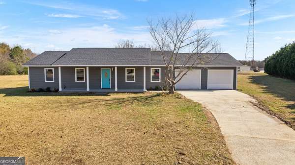 2 Acres of Residential Land with Home for Sale in Byron, Georgia