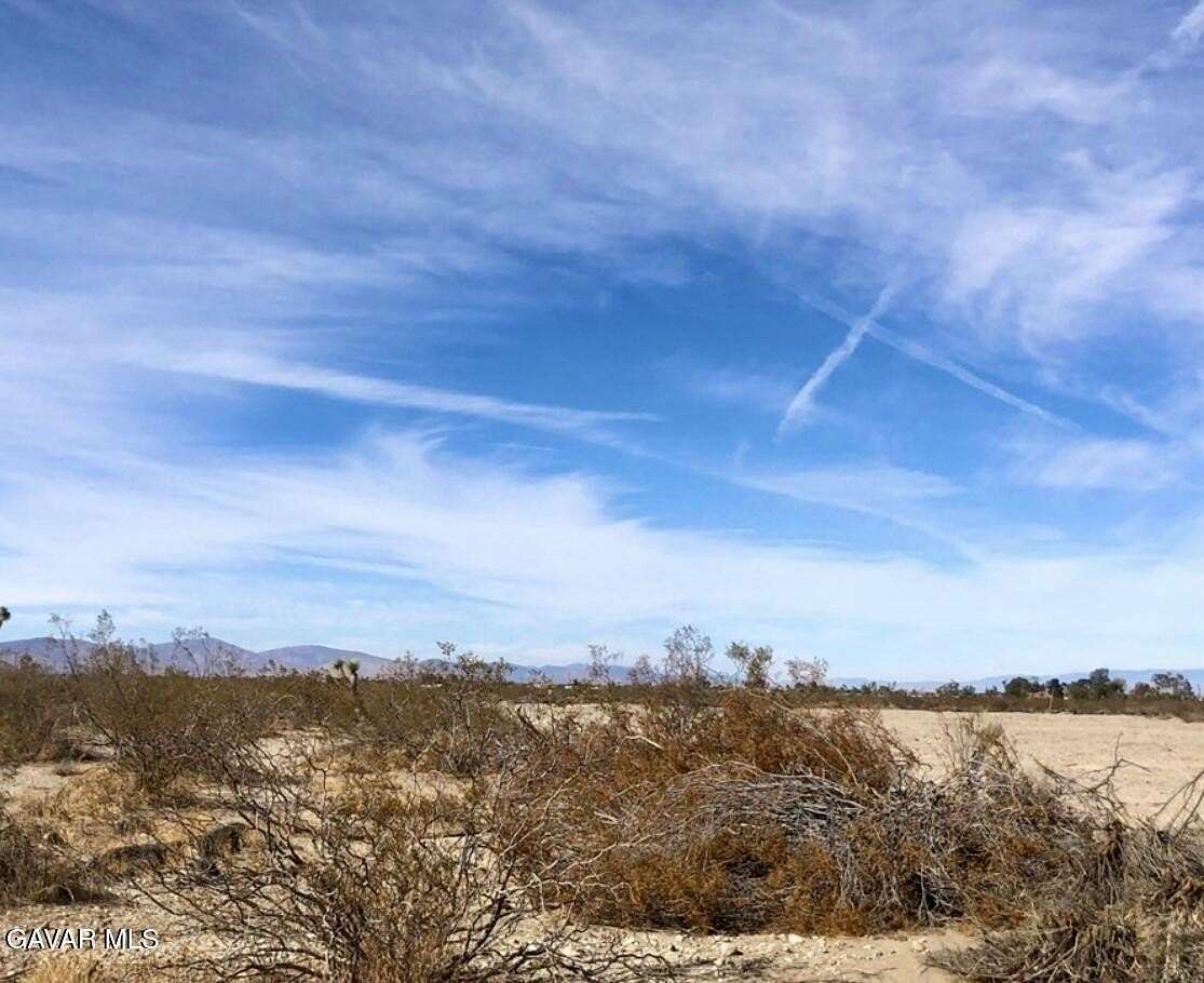 3 Acres of Land for Sale in Sun Village, California