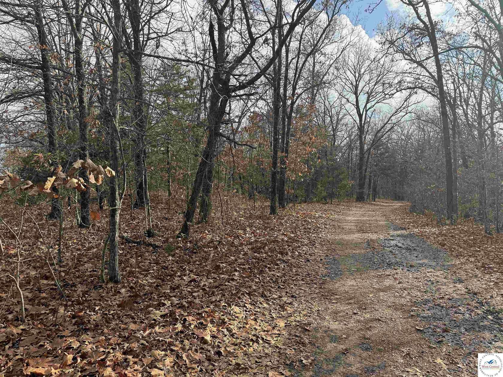 6 Acres of Residential Land for Sale in Lincoln, Missouri