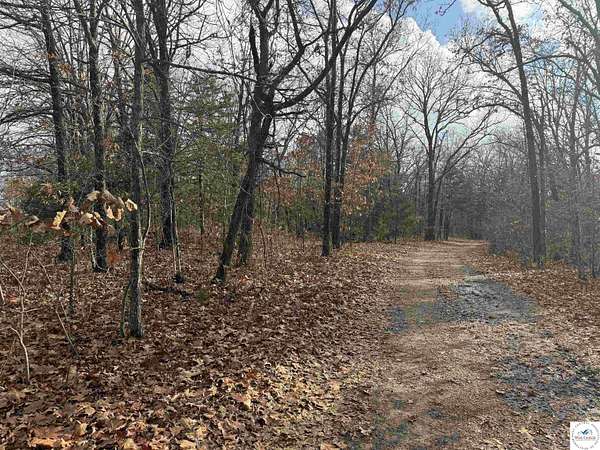 6 Acres of Residential Land for Sale in Lincoln, Missouri