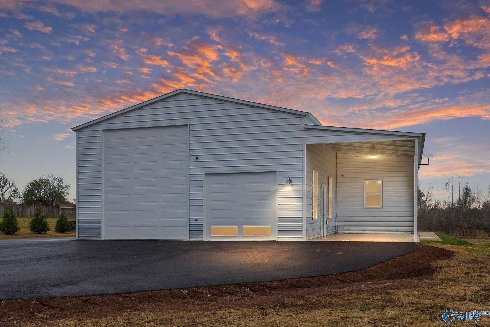 6 Acres of Residential Land with Home for Sale in Hazel Green, Alabama