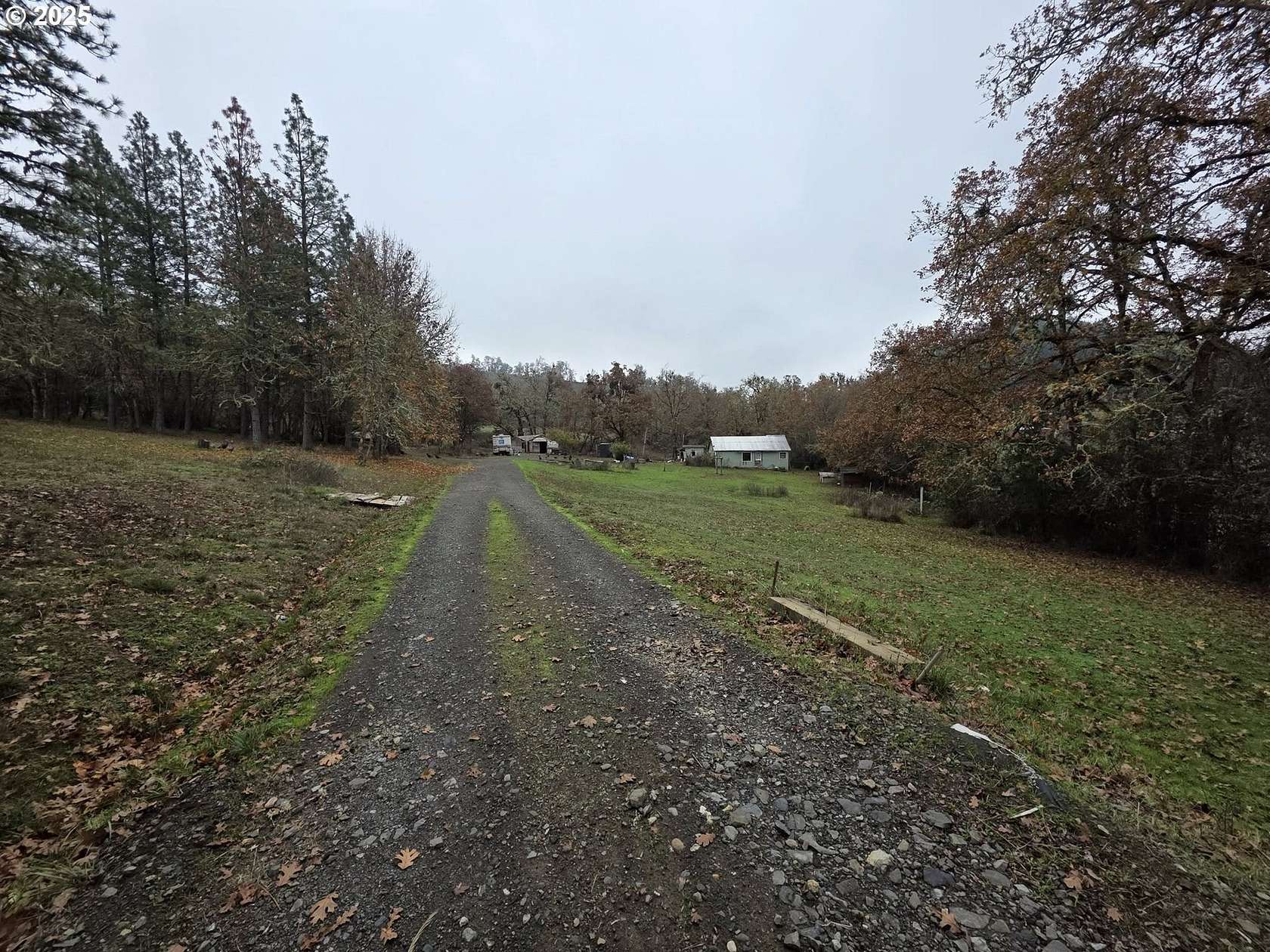 9.88 Acres of Residential Land with Home for Sale in Sutherlin, Oregon