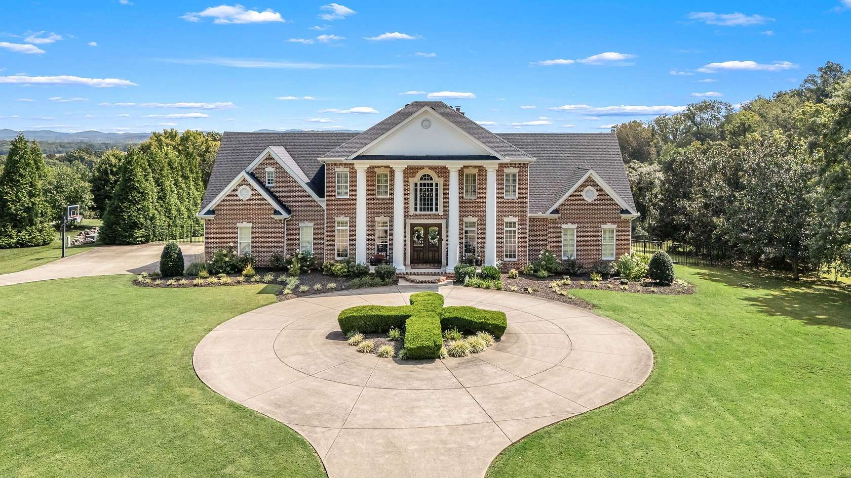 5.3 Acres of Residential Land with Home for Sale in Murfreesboro, Tennessee