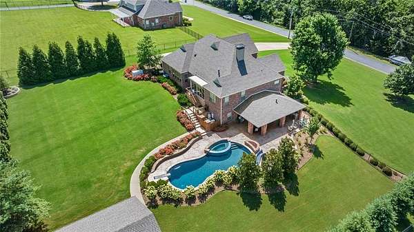 1.73 Acres of Residential Land with Home for Sale in Lowell, Arkansas