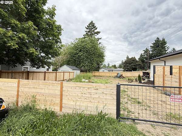 0.09 Acres of Land for Sale in Portland, Oregon