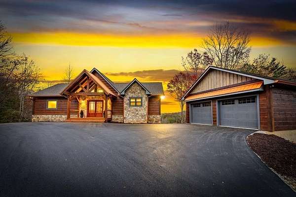 1.59 Acres of Land with Home for Sale in Blue Ridge, Georgia