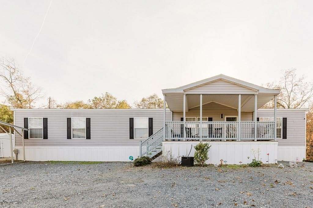 10.2 Acres of Land with Home for Sale in Andersonville, Georgia