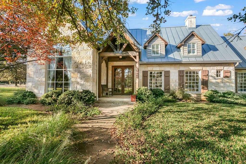 4 Acres of Residential Land with Home for Sale in Fredericksburg, Texas