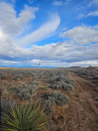 10 Acres of Land for Sale in Los Lunas, New Mexico