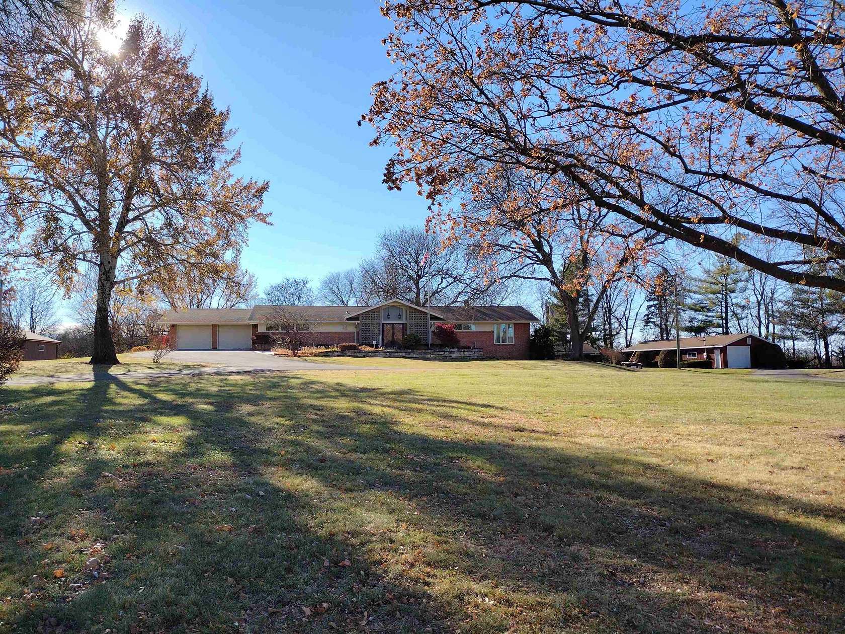 9 Acres of Residential Land with Home for Sale in Rockford, Illinois