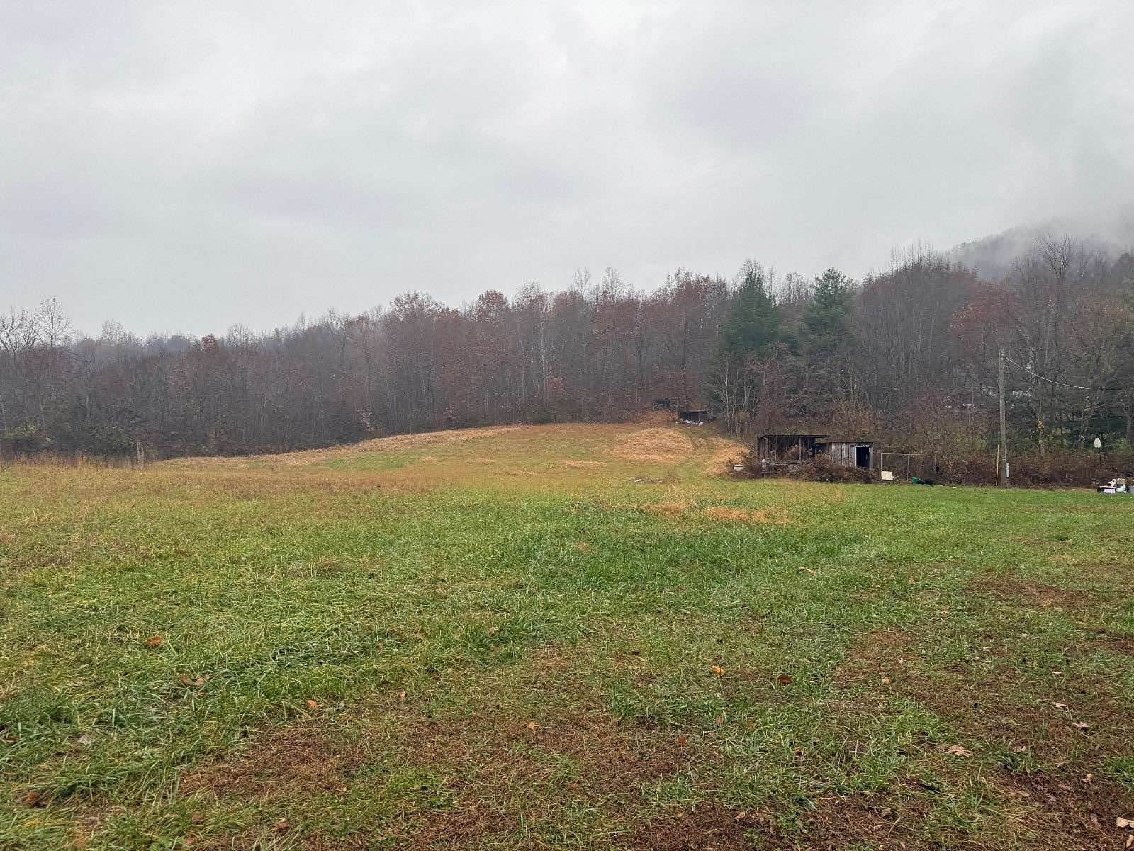 5.67 Acres of Land with Home for Sale in Monticello, Kentucky