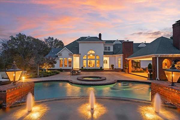 11 Acres of Land with Home for Sale in Eads, Tennessee