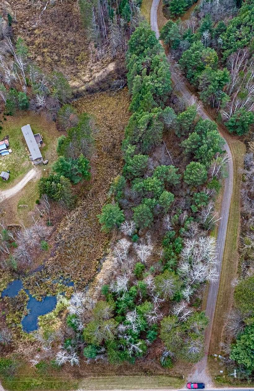 1 Acre of Residential Land for Sale in Nekoosa, Wisconsin