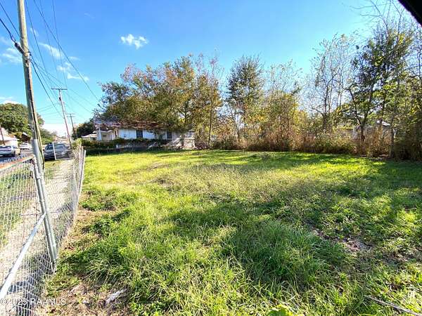 Mixed-Use Land for Sale in New Iberia, Louisiana