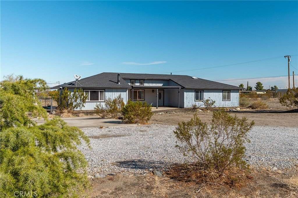 2.3 Acres of Residential Land with Home for Sale in Phelan, California