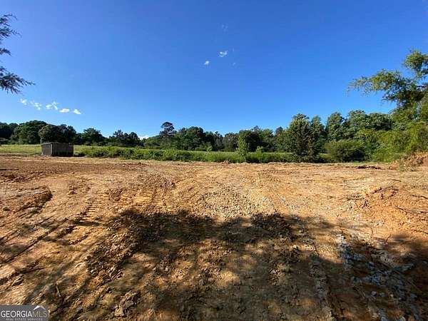 8 Acres of Residential Land for Sale in Homer, Georgia