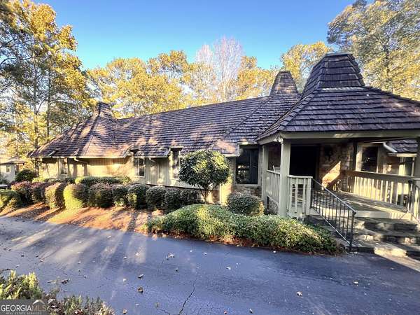 1.77 Acres of Residential Land with Home for Sale in LaGrange, Georgia