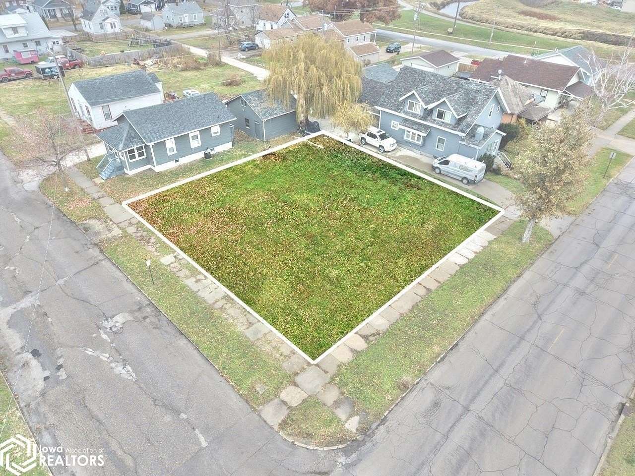 0.18 Acres of Residential Land for Sale in Marshalltown, Iowa