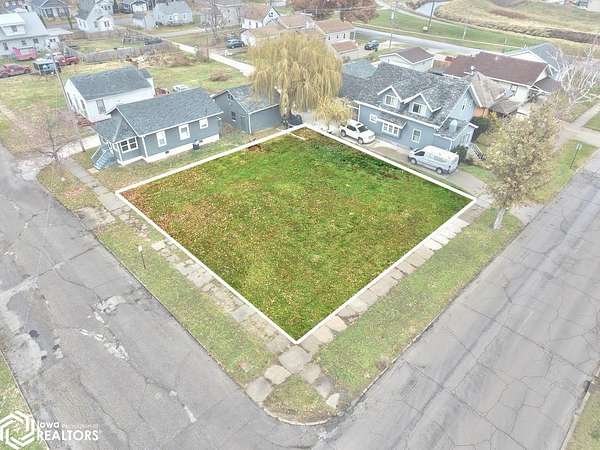 0.18 Acres of Residential Land for Sale in Marshalltown, Iowa