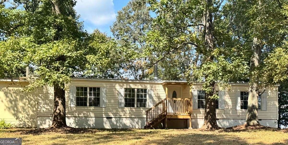 2.49 Acres of Residential Land with Home for Sale in Hull, Georgia