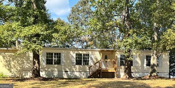 2.49 Acres of Residential Land with Home for Sale in Hull, Georgia