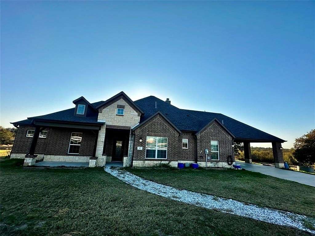 29 Acres of Land with Home for Sale in Springtown, Texas