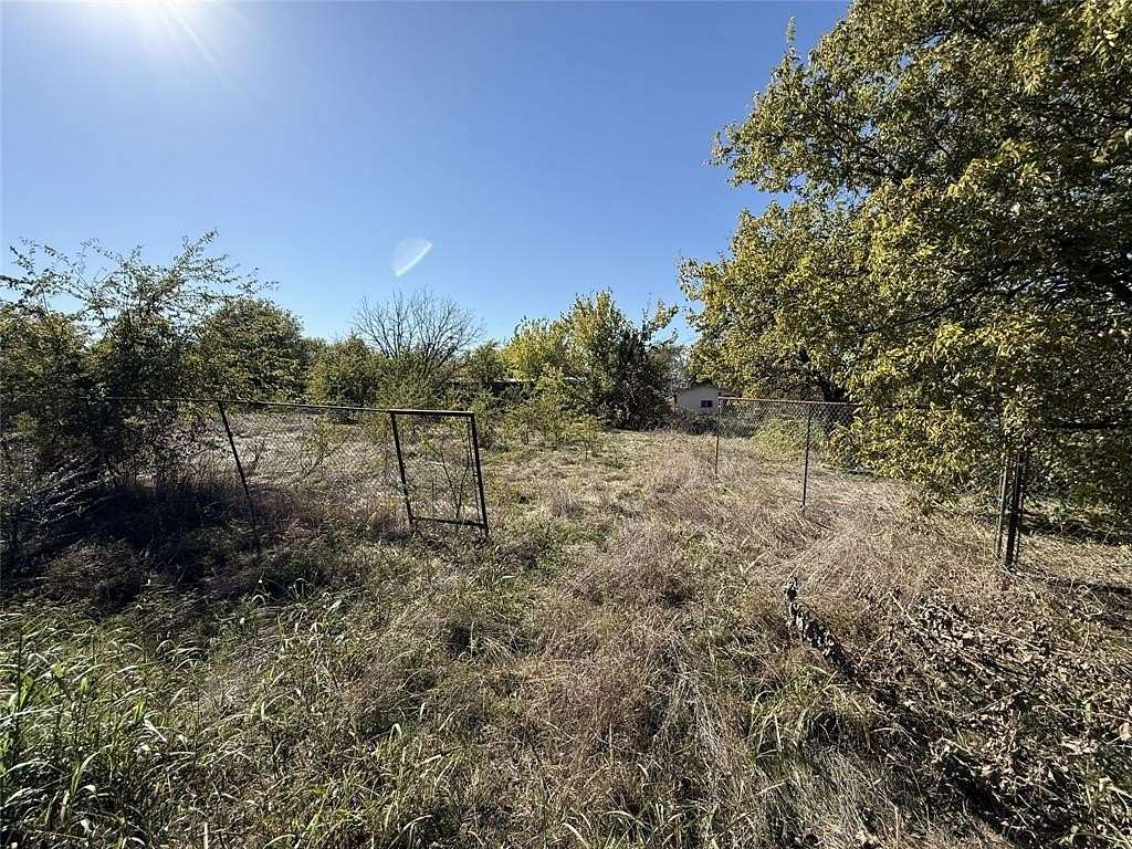1 Acre of Land for Sale in Justin, Texas