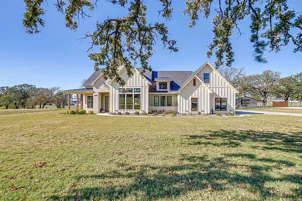 2 Acres of Residential Land with Home for Sale in Weatherford, Texas