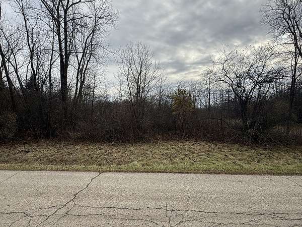 2.1 Acres of Residential Land for Sale in Winthrop Harbor, Illinois