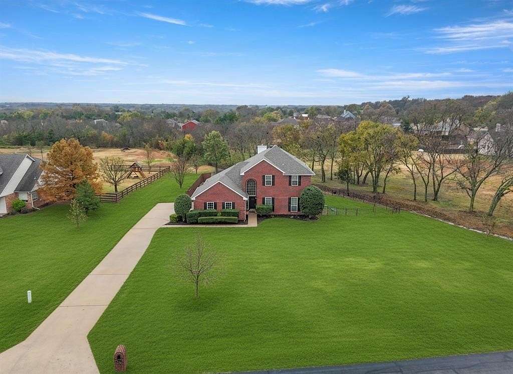 1.6 Acres of Residential Land with Home for Sale in Melissa, Texas