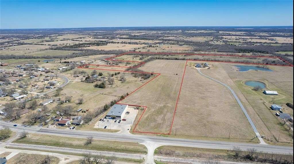 51 Acres of Mixed-Use Land for Sale in Celeste, Texas