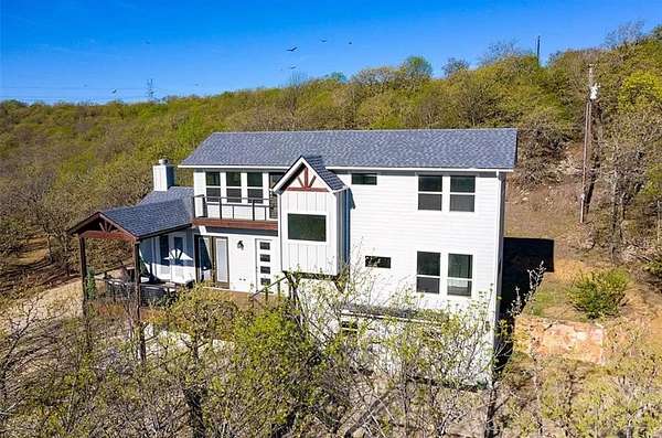 6.14 Acres of Residential Land with Home for Sale in Sunset, Texas