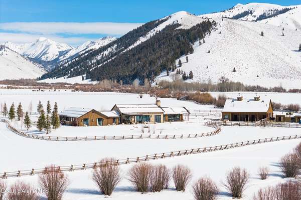 260 Acres of Land with Home for Sale in Hailey, Idaho