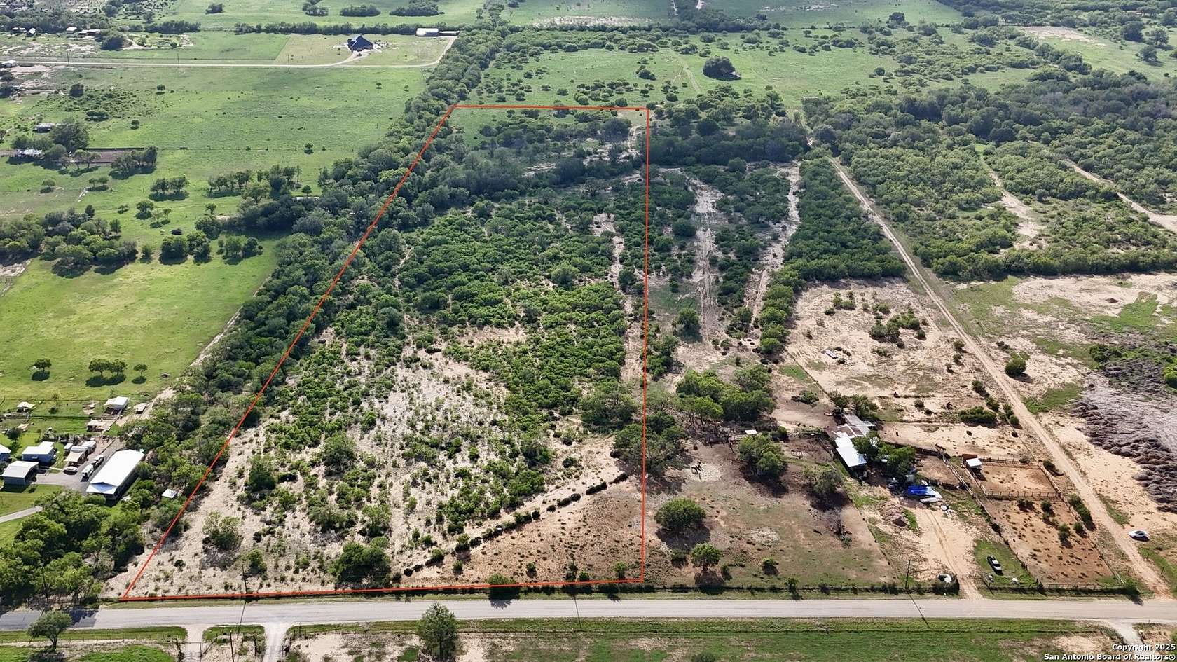 9.33 Acres of Residential Land for Sale in St. Hedwig, Texas