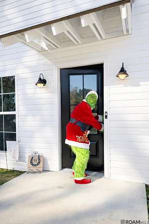 20 Acres of Land with Home for Sale in Holden, Louisiana