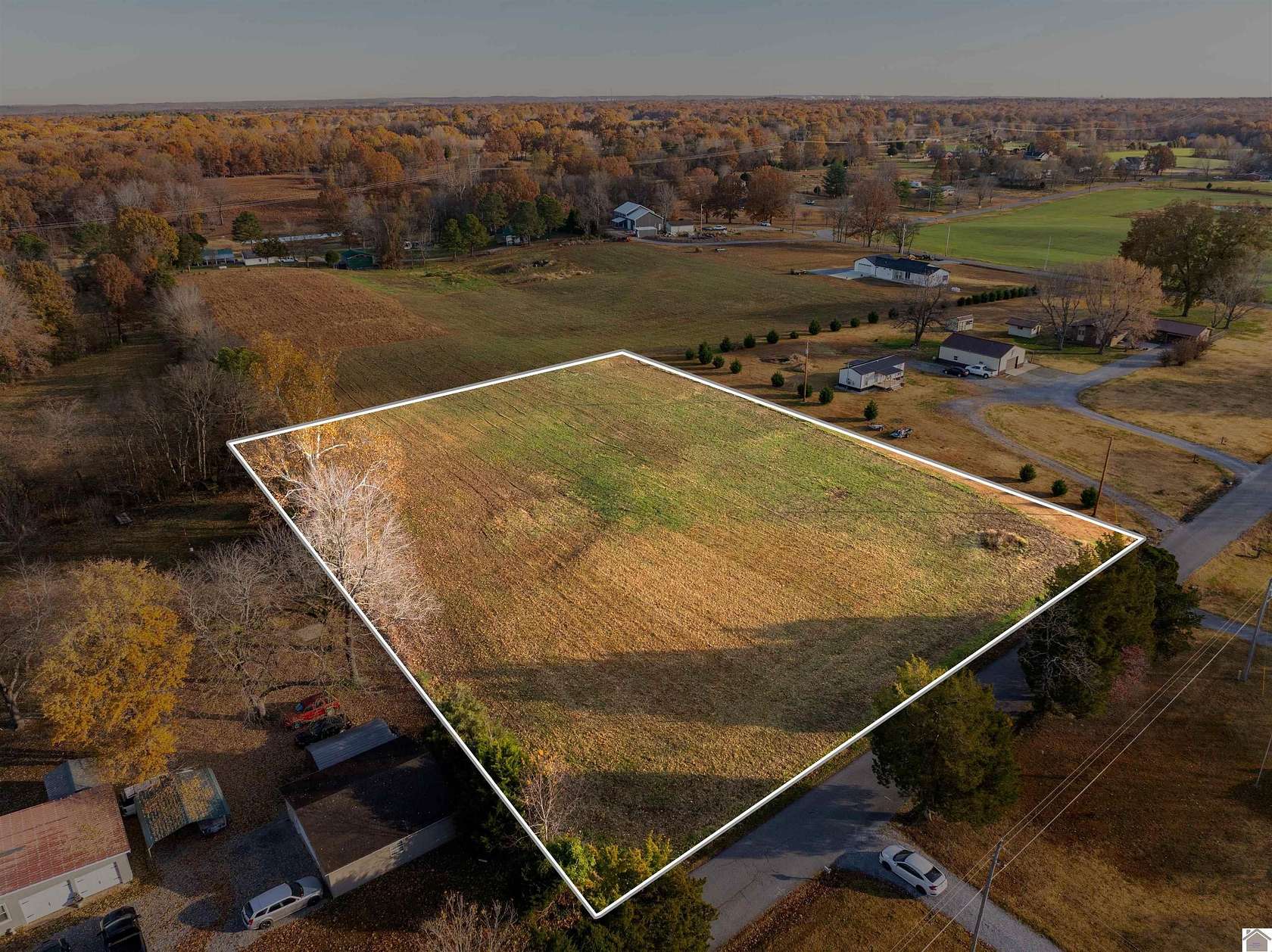 1.88 Acres of Residential Land for Sale in Benton, Kentucky