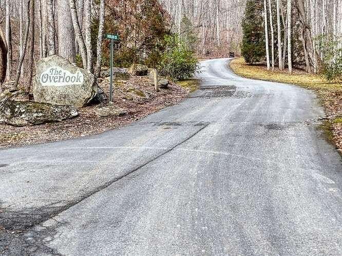 1 Acre of Land for Sale in Young Harris, Georgia