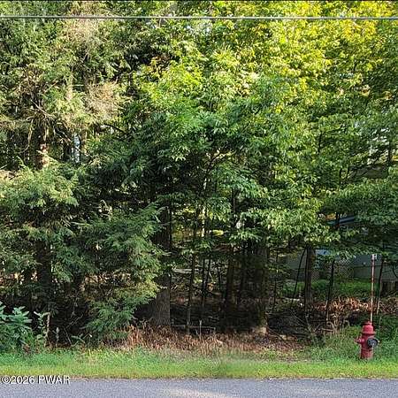 0.37 Acres of Residential Land for Sale in Lake Ariel, Pennsylvania