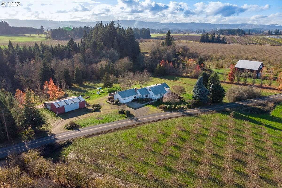 7.77 Acres of Residential Land with Home for Sale in Hillsboro, Oregon