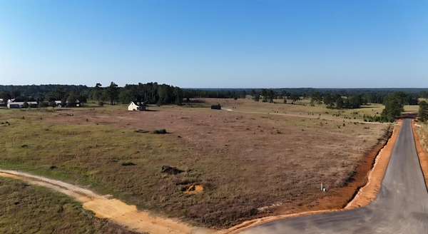 5 Acres of Residential Land for Sale in Hillister, Texas