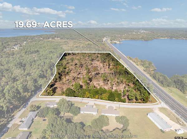 19.7 Acres of Land for Sale in Flint, Texas