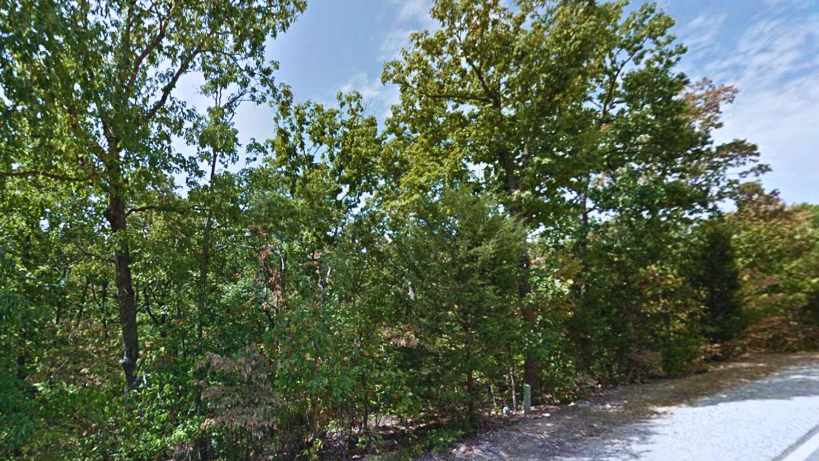 0.24 Acres of Residential Land for Sale in Village of Four Seasons, Missouri