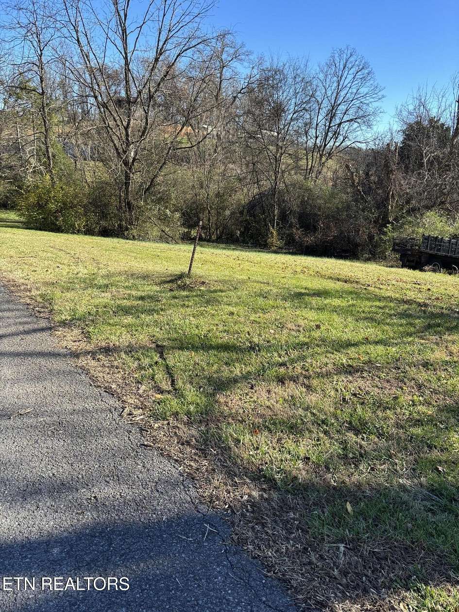 0.92 Acres of Residential Land for Sale in Heiskell, Tennessee