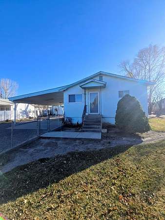 2 Acres of Residential Land with Home for Sale in Pueblo, Colorado