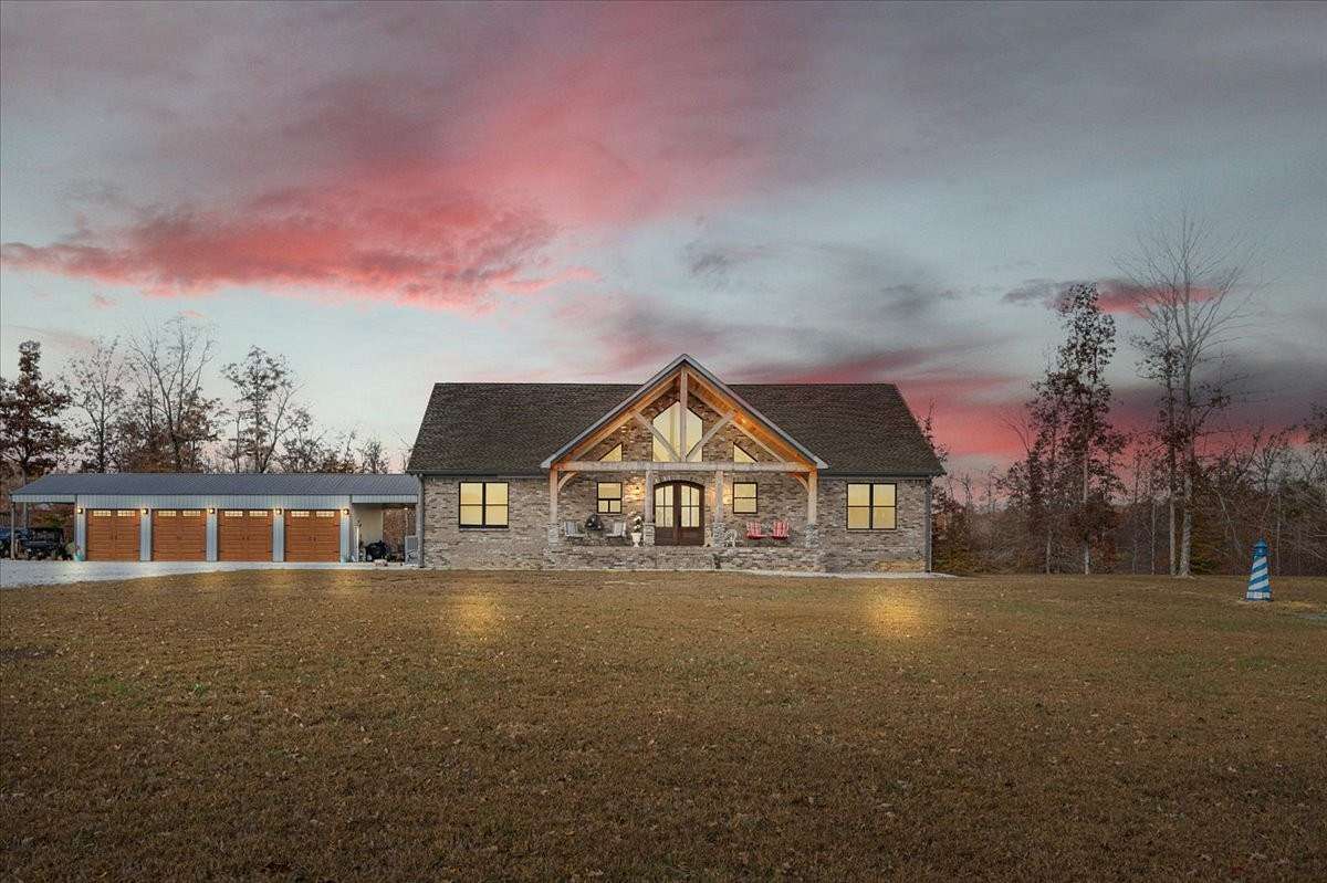 80.1 Acres of Land with Home for Sale in Waverly, Tennessee