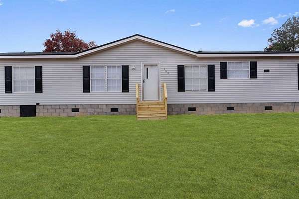 11.3 Acres of Land with Home for Sale in Windsor, South Carolina