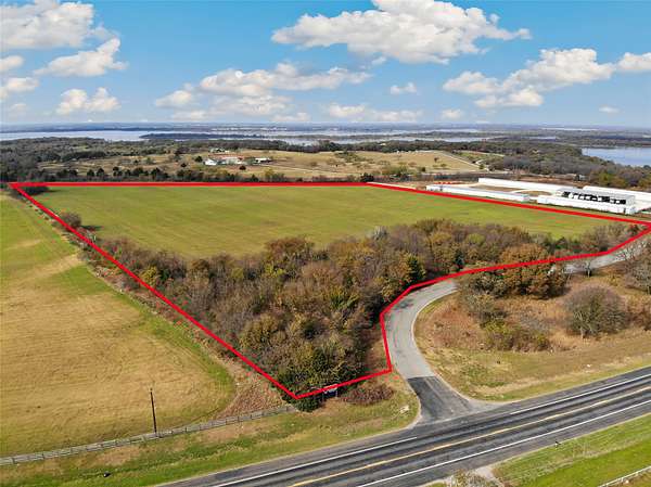 21.9 Acres of Agricultural Land for Sale in Pilot Point, Texas