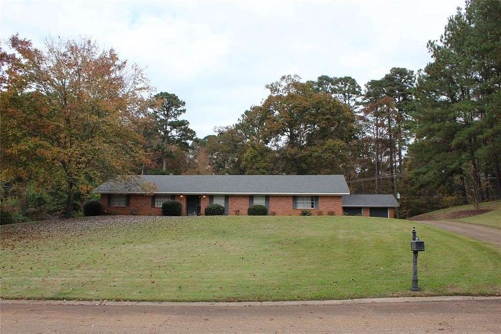 4.34 Acres of Residential Land with Home for Sale in Minden, Louisiana